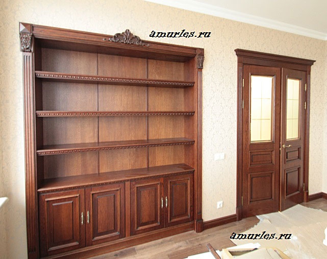 Встроенный шкаф в кабинете Amurles.ru